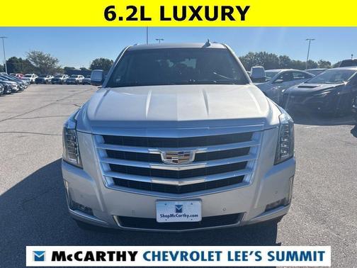 2019 Cadillac Escalade Luxury
