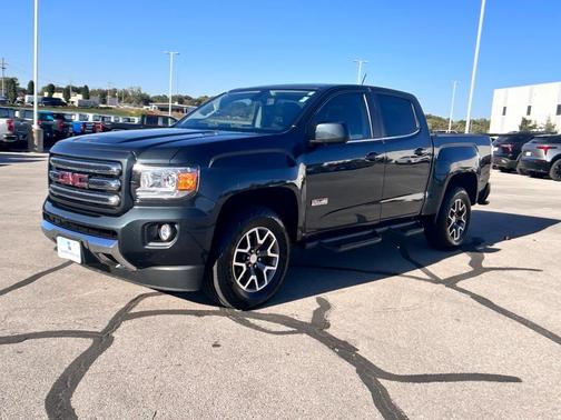 2017 GMC Canyon SLE