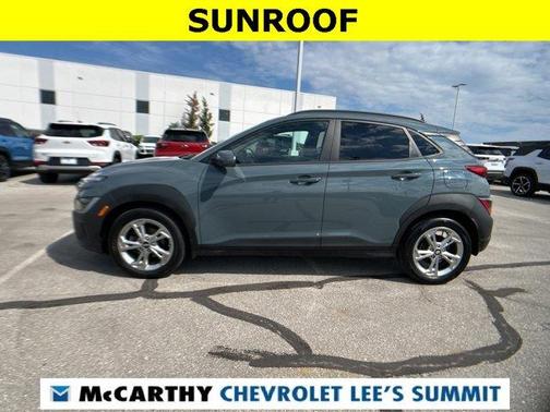 2022 Hyundai KONA SEL