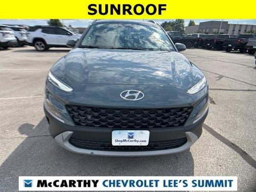 2022 Hyundai KONA SEL