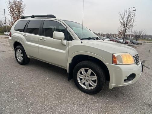2010 Mitsubishi Endeavor LS