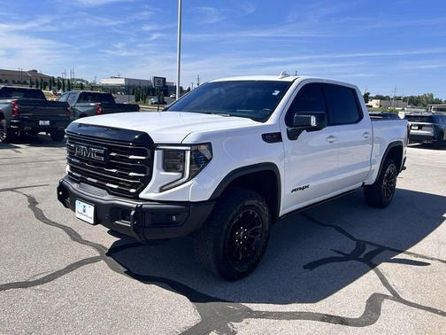 2023 GMC Sierra 1500 AT4X