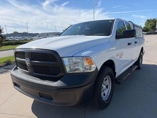 Bright White Clearcoat 2022 RAM 1500 Classic Tradesman