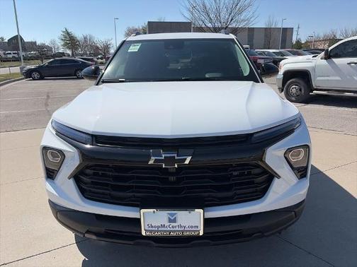 Summit White 2026 Chevrolet Trailblazer LT