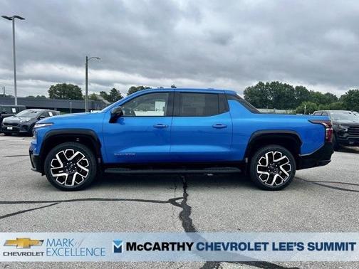 2025 Chevrolet Silverado EV RST