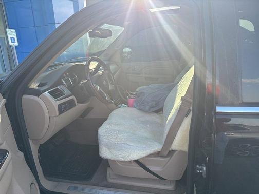 2013 Cadillac Escalade Luxury