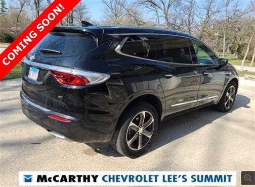 2022 Buick Enclave Essence