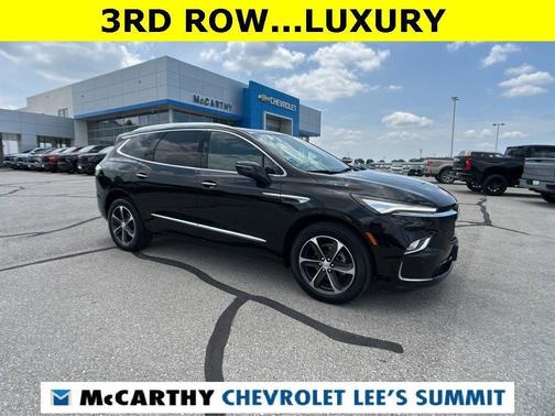 2022 Buick Enclave Essence