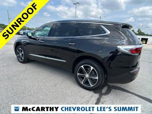 2022 Buick Enclave Essence