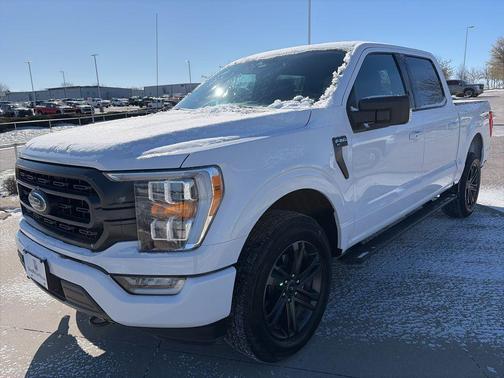 Oxford White 2021 Ford F-150 XLT