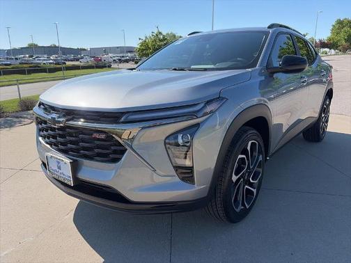 Sterling Gray Metallic 2026 Chevrolet Trax 2RS