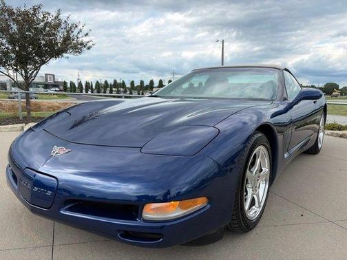 Le Mans Blue Metallic 2004 Chevrolet Corvette Base
