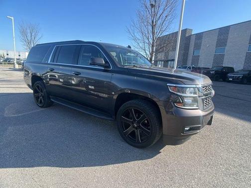 2016 Chevrolet Suburban LT