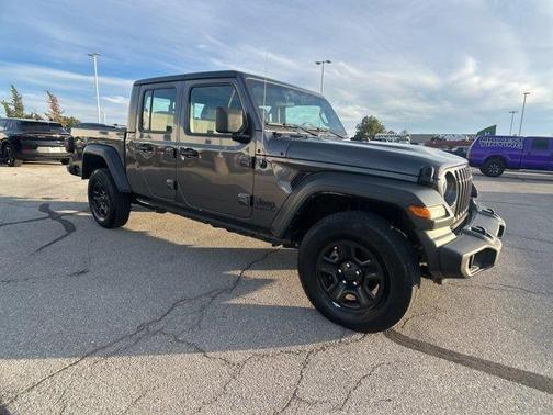 2021 Jeep Gladiator Sport