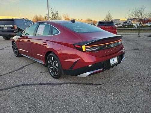 2025 Hyundai SONATA SEL