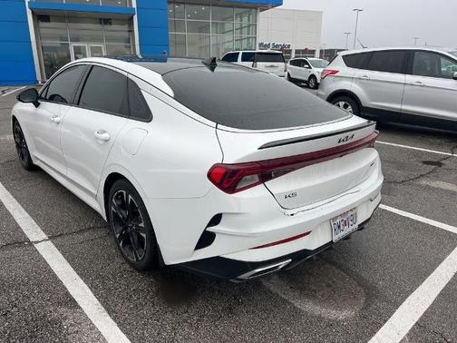 Glacial White Pearl 2023 Kia K5 GT-Line