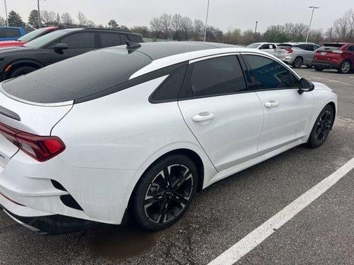 Glacial White Pearl 2023 Kia K5 GT-Line