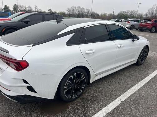 Glacial White Pearl 2023 Kia K5 GT-Line