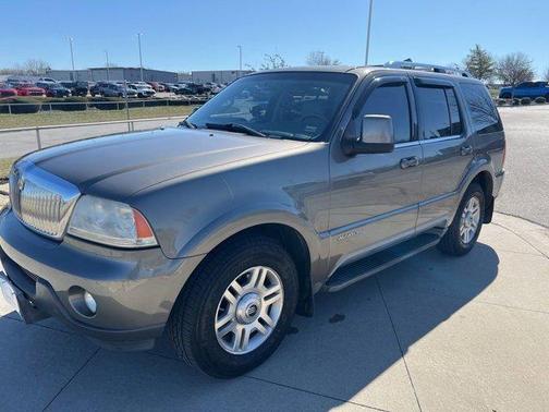 2004 Lincoln Aviator Base
