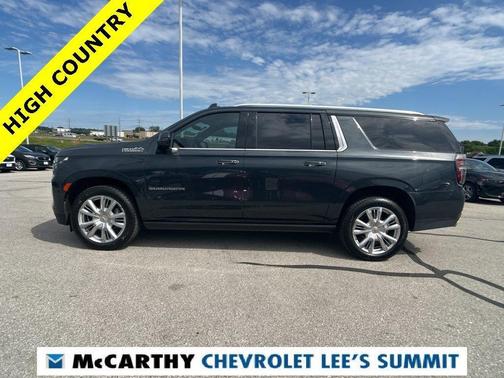 2022 Chevrolet Suburban High Country