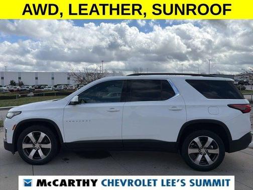 Summit White 2022 Chevrolet Traverse LT Leather