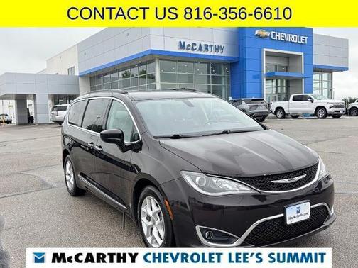 Cordovan 2017 Chrysler Pacifica Touring-L