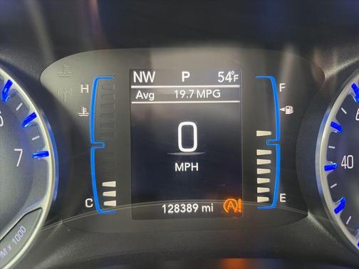 Cordovan 2017 Chrysler Pacifica Touring-L