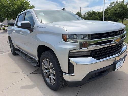 Silver Ice Metallic 2021 Chevrolet Silverado 1500 LT