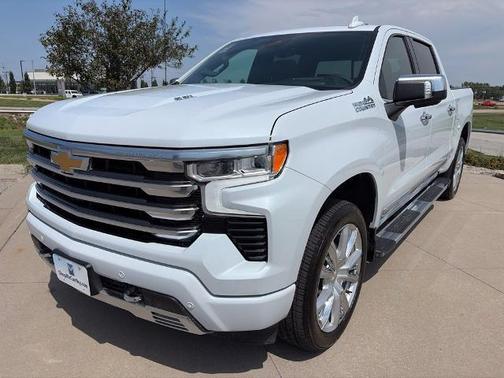 Polar White 2026 Chevrolet Silverado 1500 High Country