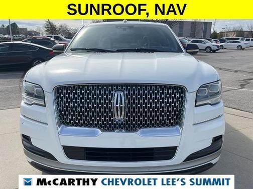 White Metallic 2023 Lincoln Navigator Reserve