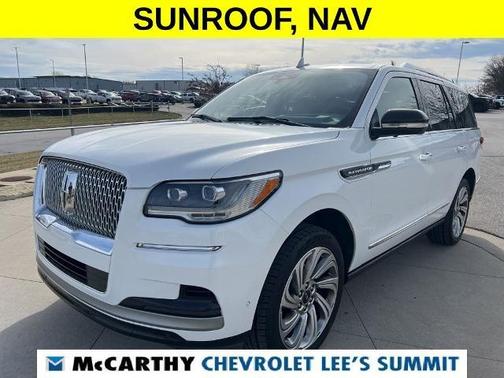 White Metallic 2023 Lincoln Navigator Reserve