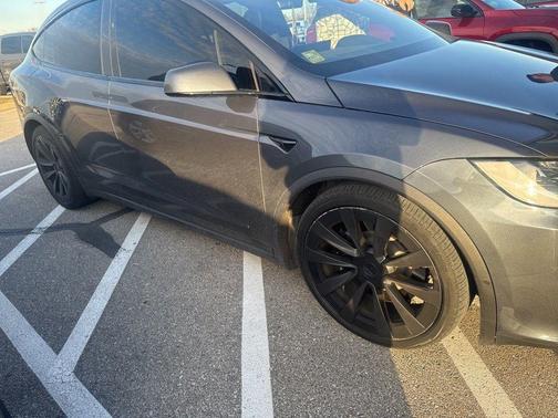 2022 Tesla Model X Base