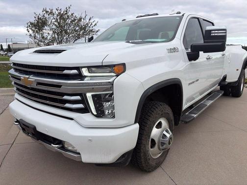 Summit White 2022 Chevrolet Silverado 3500 High Country