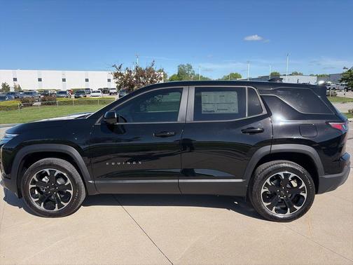 Mosaic Black Metallic 2026 Chevrolet Equinox LT