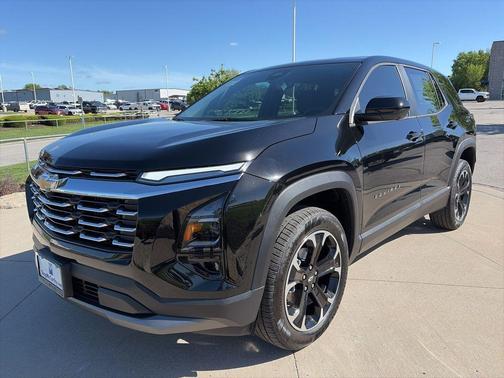 Mosaic Black Metallic 2026 Chevrolet Equinox LT