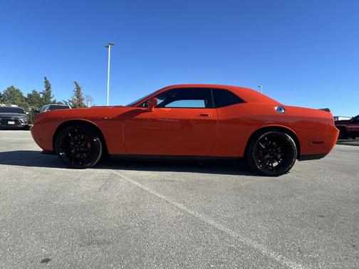 2009 Dodge Challenger SRT8