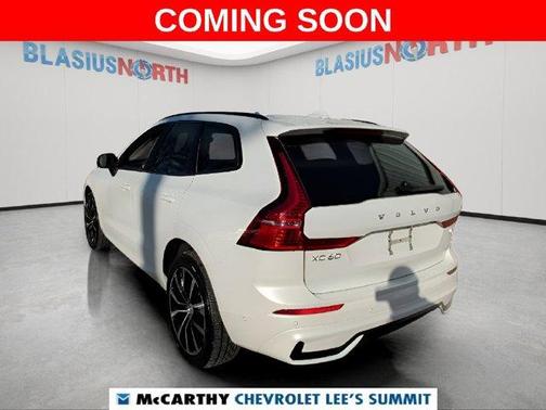 Crystal White Metallic 2024 Volvo XC60 B5 Plus Dark Theme
