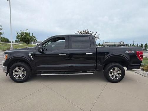 Black Metallic 2021 Ford F-150 XLT
