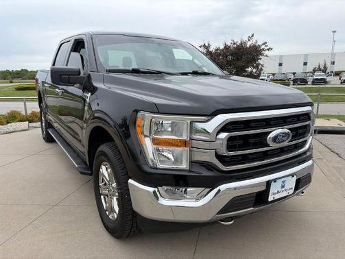Black Metallic 2021 Ford F-150 XLT