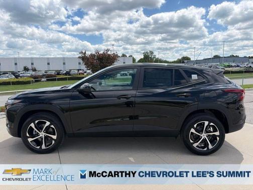 Mosaic Black Metallic 2026 Chevrolet Trax 1RS