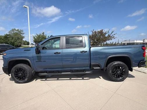 Lakeshore Blue Metallic 2026 Chevrolet Silverado 2500 LT