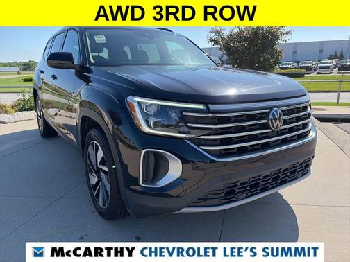 Deep Black Pearl Effect 2024 Volkswagen Atlas 2.0T SE