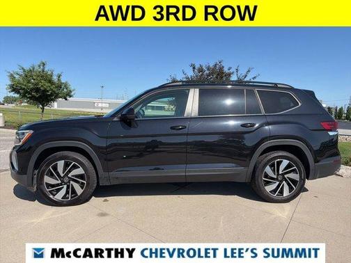 Deep Black Pearl Effect 2024 Volkswagen Atlas 2.0T SE
