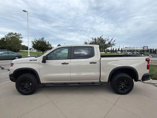 White Sand 2026 Chevrolet Silverado 1500 ZR2
