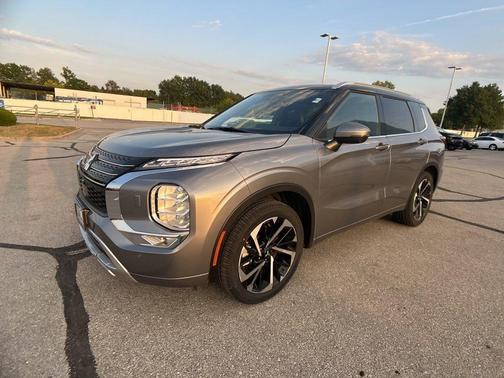 2024 Mitsubishi Outlander SEL