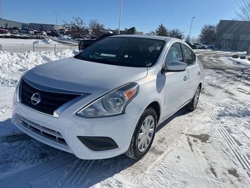 2016 Nissan Versa 1.6 SV