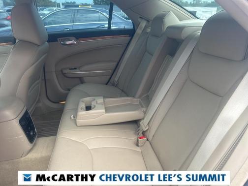 2014 Chrysler 300C Base