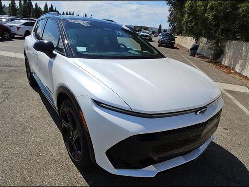 2025 Chevrolet Equinox EV RS