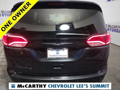 2018 Chrysler Pacifica Touring-L
