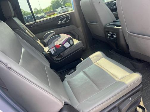 2022 GMC Yukon XL SLT